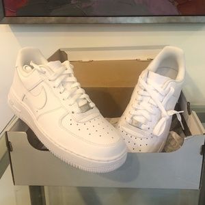 White Air Force 1 '07 Shoes